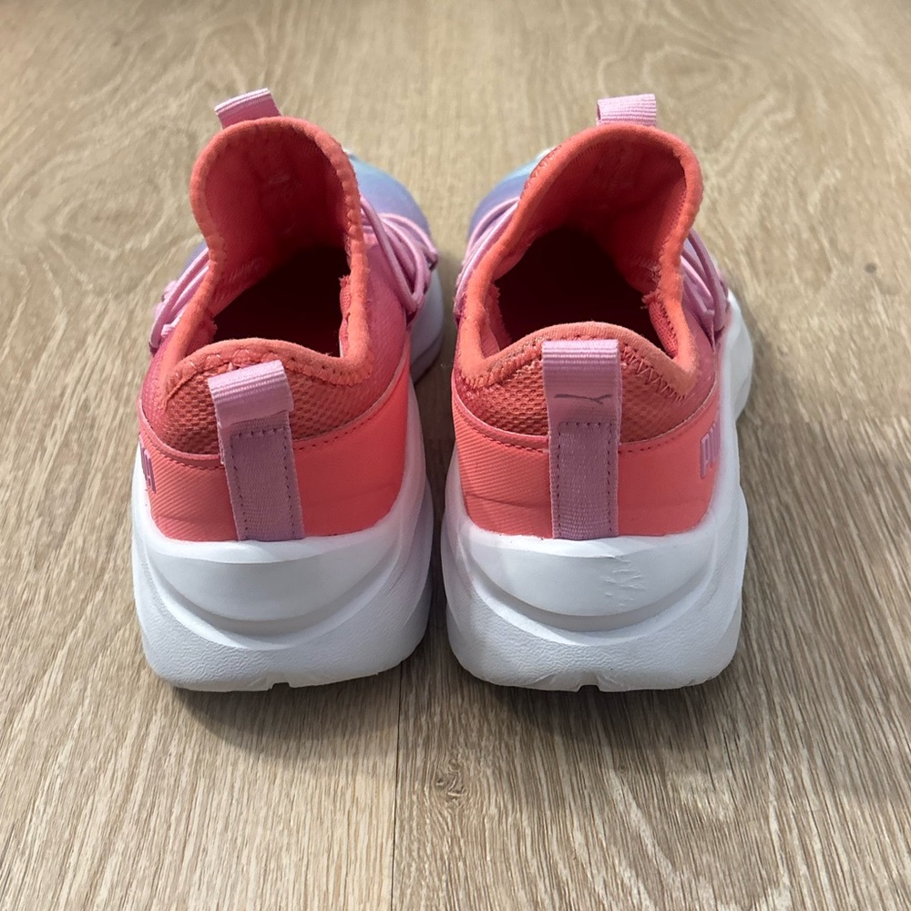PUMA One4All 2.0 Friendship Bracelet
Slip-On Sneaker - Picture 5 of 11